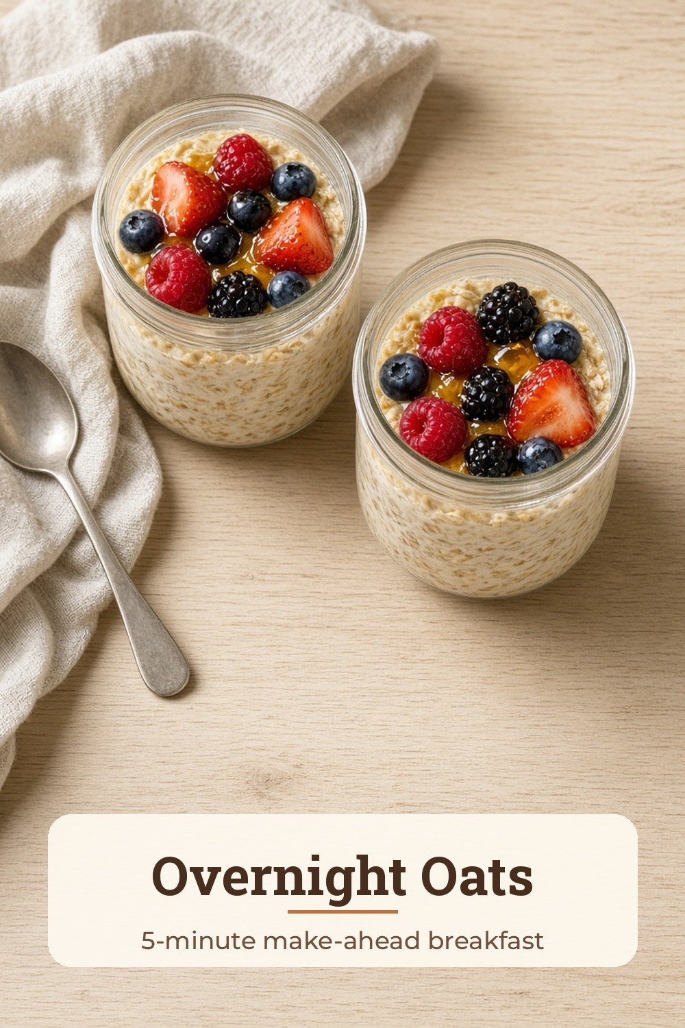 Overnight Oats with Chia and Berries: recipe card with ingredients and steps